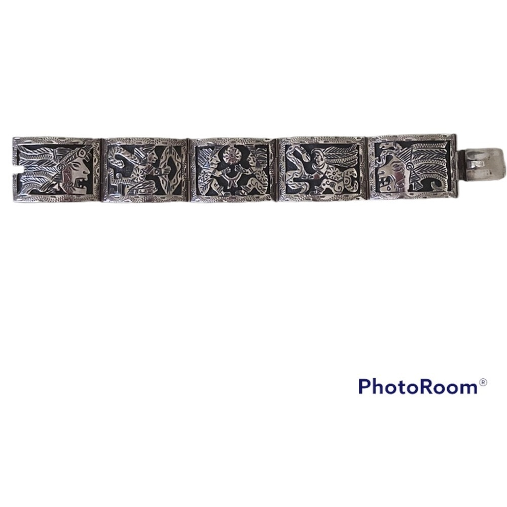 Silver bracelet Made in Mexico, great vintage condition